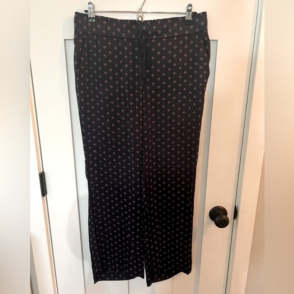 Ann Taylor Loft Pull on Patterned Pants Silky Satin Draw String Size 4